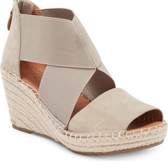 gentle souls Shoes - GENTLE SOULS BY KENNETH COLE Colleen Espadrille Wedge Sandal size 8.5 new